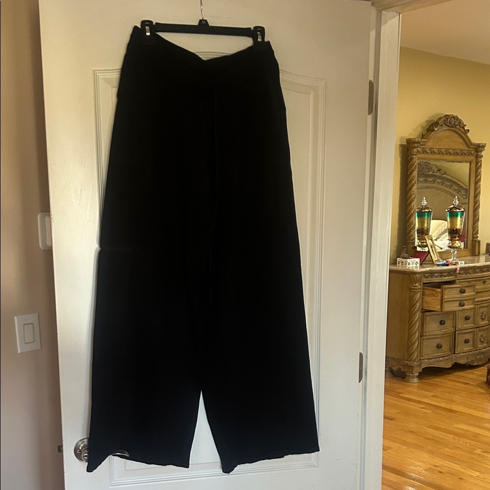 Black Wide-Leg Pants